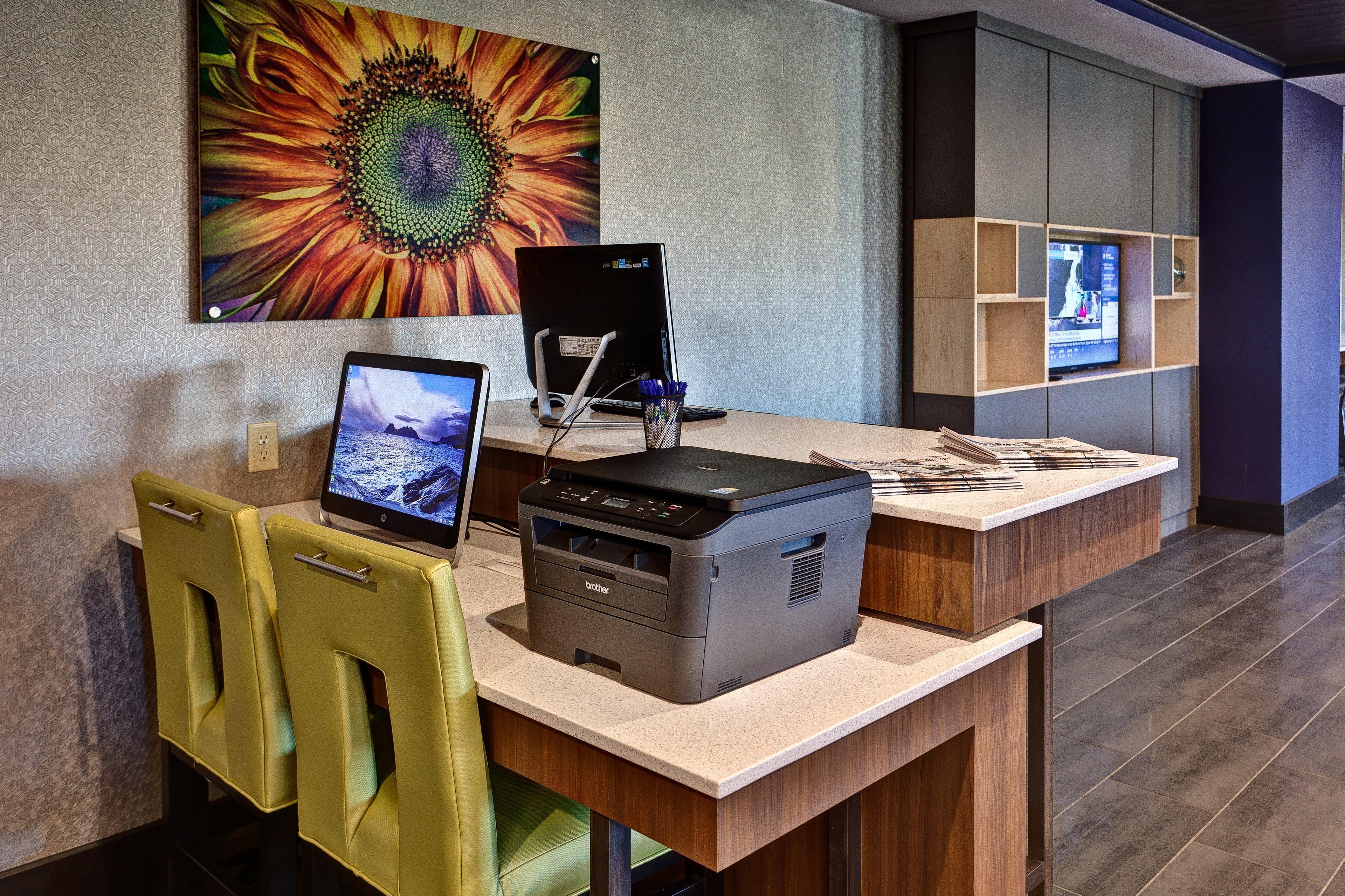 Holiday Inn Express Hutchison By Ihg Hutchinson Bagian luar foto